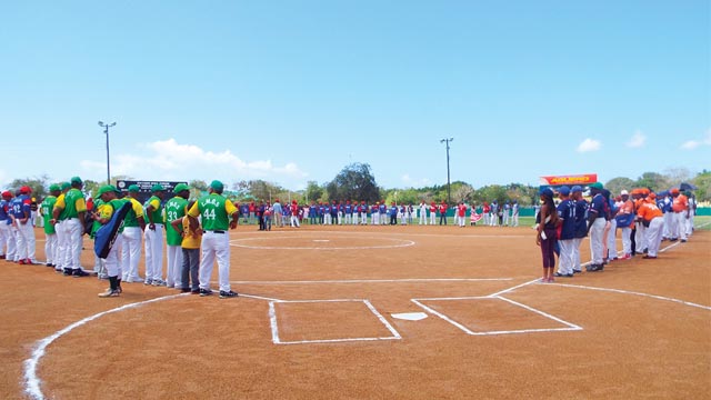 Ceremonia inaugural del Torneo 53 Aniversario de la Liga Miguel Olivo Saviñón.