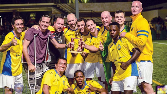 Internacional Punta Cana FC, campeones de la Liga de Fútbol 7.