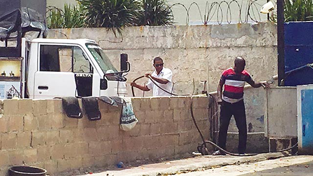 Este es el negocio que está vendiendo gasoil de manera ilegal en Bávaro.