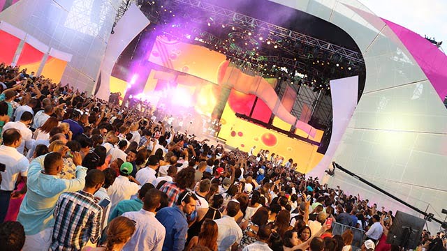 Vista del escenario de los Heat en Playa Juanillo Cap cana.