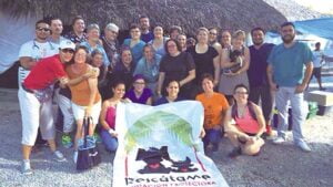 Grupo que participó en una de las jornadas de castración de la fundación Rescátame.