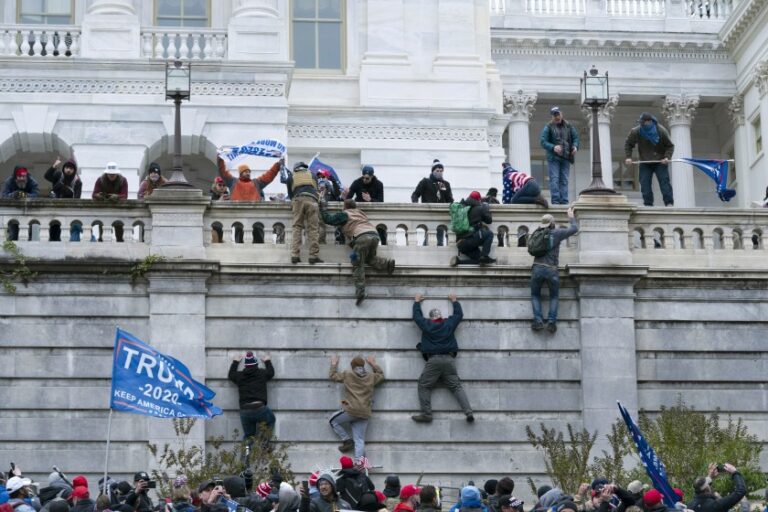 Enfrentamientos en el Capitolio provocarán fricciones en el Partido Republicano