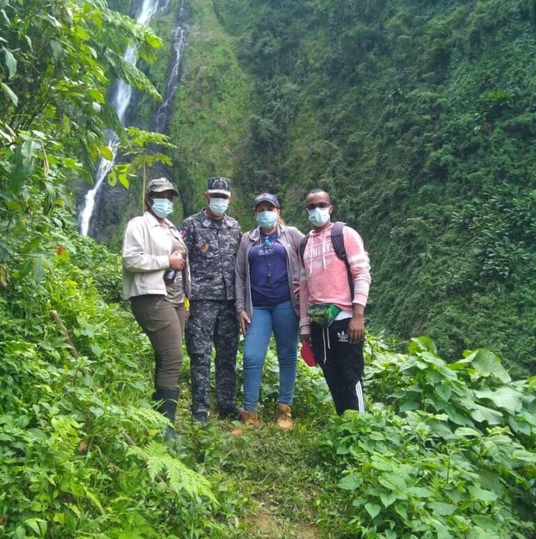 Autoridades realizan levantamiento de sendero para acceder a La Jalda