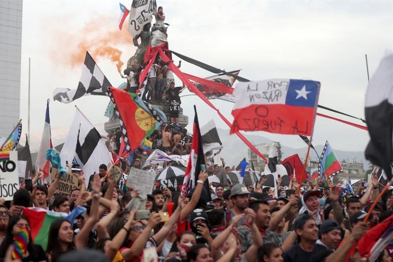 Continúan manifestaciones en Chile