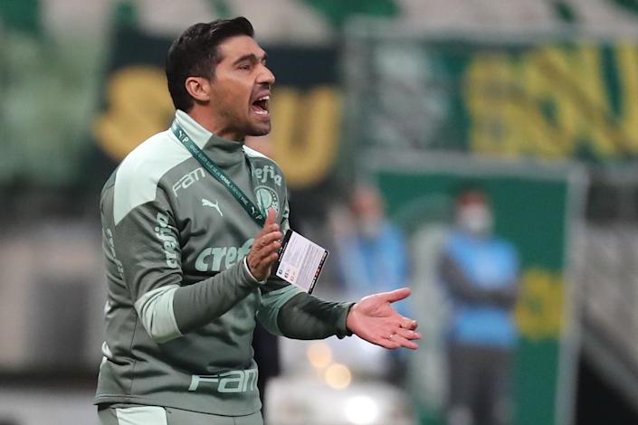 Portugués Abel Ferreira destrona a Gallardo como el mejor entrenador de América