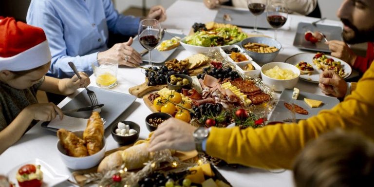 Comilonas de Navidad: así puedes evitar los problemas digestivos