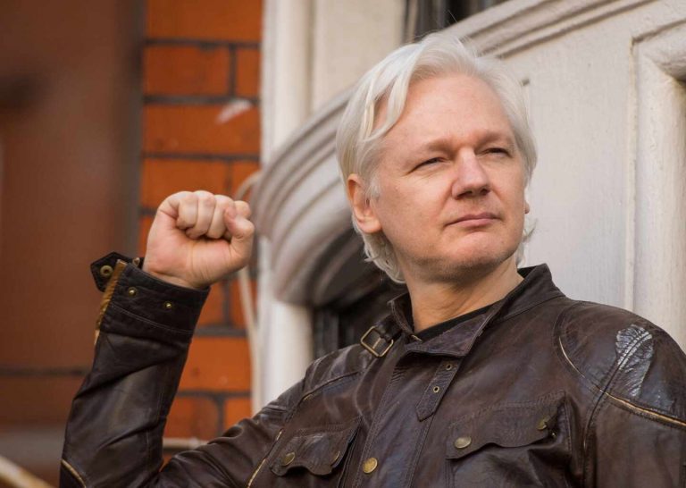 El Tribunal Superior de Justicia de Londres autoriza la extradición de Assange a EE.UU.