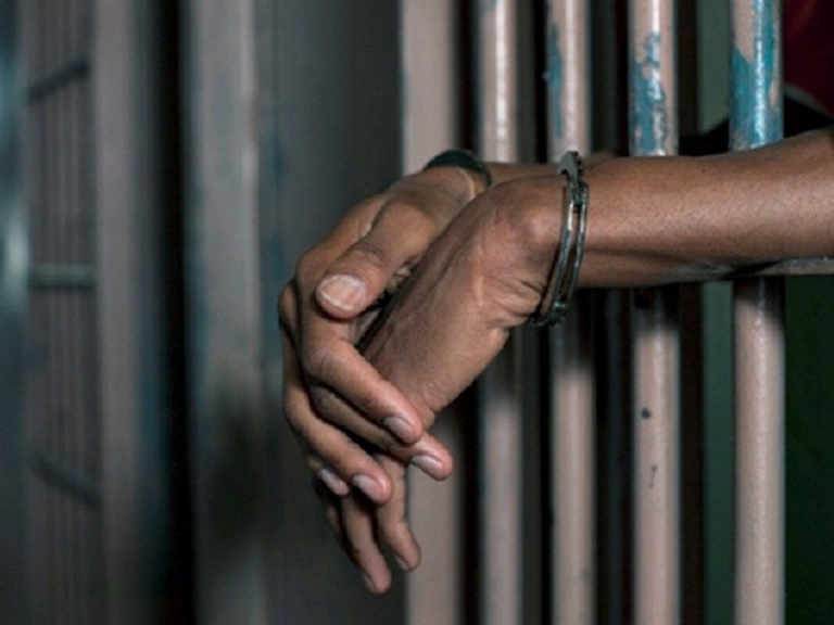 Condenan a 20 años de prisión a dos hombres por atraco a mano armada en SPM