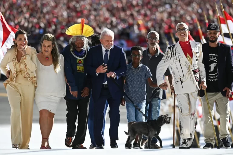 Lula enfila sus acciones a la lucha contra la pobreza