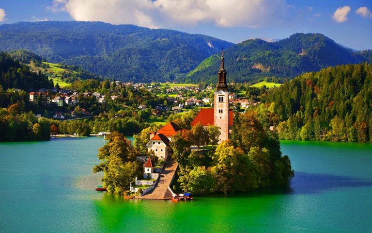 La capilla del lago Bled es uno de los lugares más románticos de Eslovenia