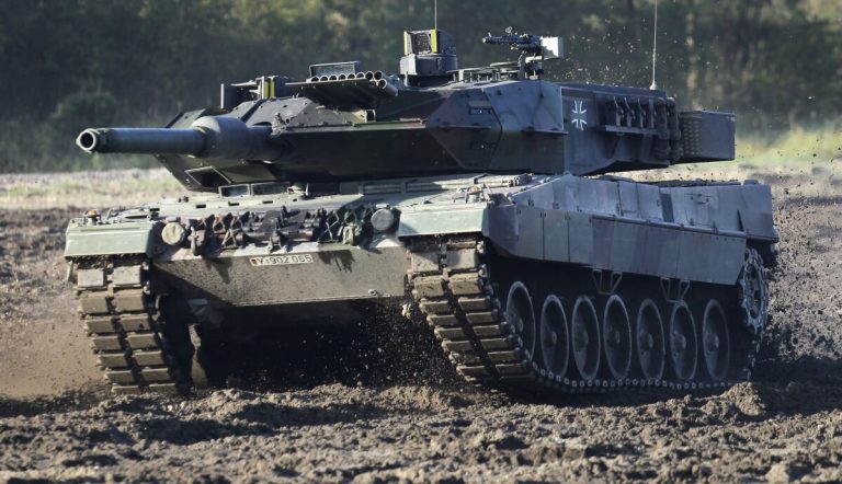 En el Día de San Valentín otros quieren la guerra; la OTAN insiste en enviar tanques a Ucrania