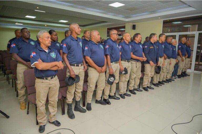 Inician Programa Educativo para la Policía Municipal en San Pedro de Macorís