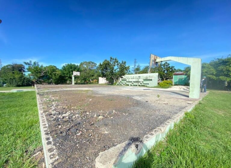 Remozarán cancha y parque en Yerba Buena