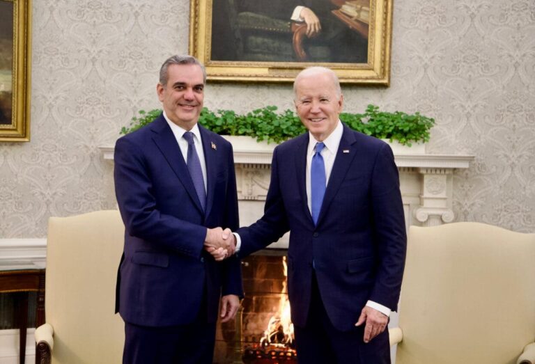 Abinader se reúne con Biden en la Casa Blanca