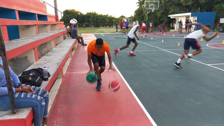 Club Deportivo y Cultural La Tribu de Quisqueya celebra 42 años formando a más de 400 jóvenes en el basquetbol